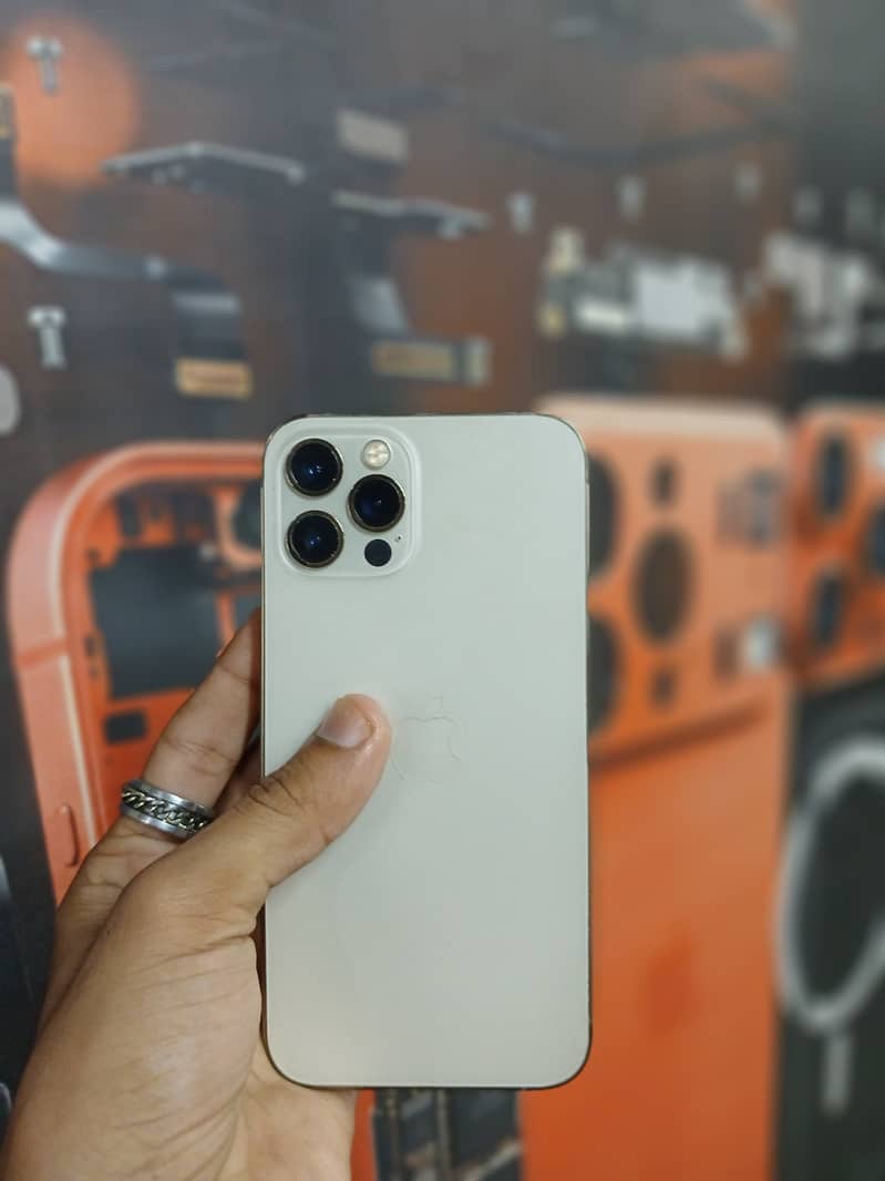 Apple iPhone 12 Pro 0