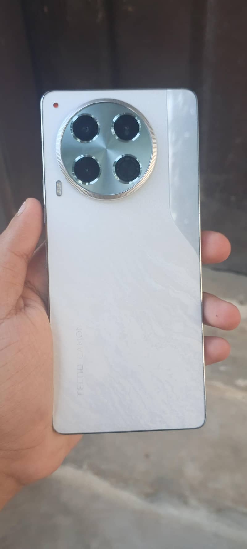 Tecno CAMON 30 0