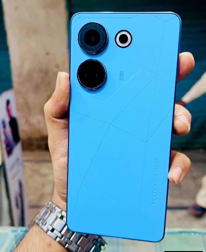 Tecno CAMON 20 0