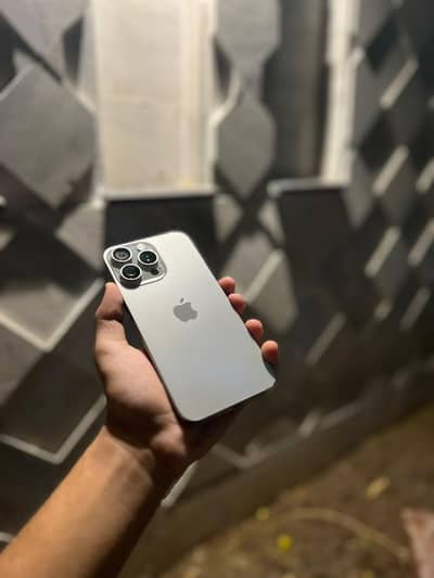 Apple iPhone 15 Pro Max