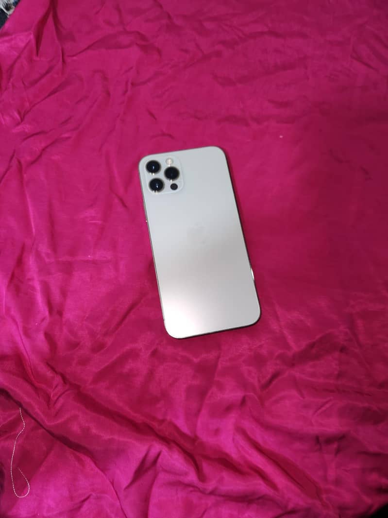Apple iPhone 12 Pro 8