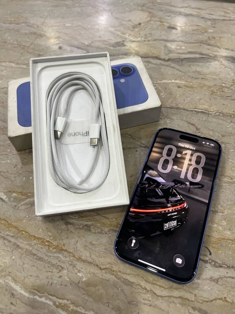 Apple iPhone 16 1