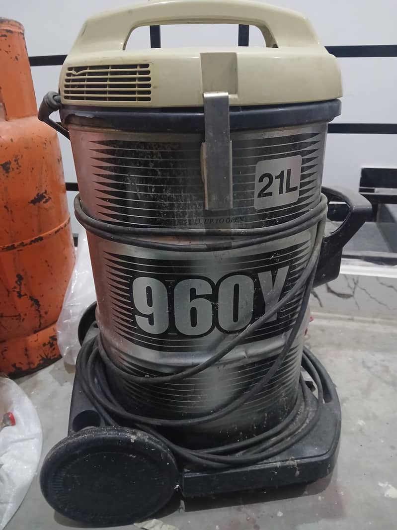 vacuum cleaner 2