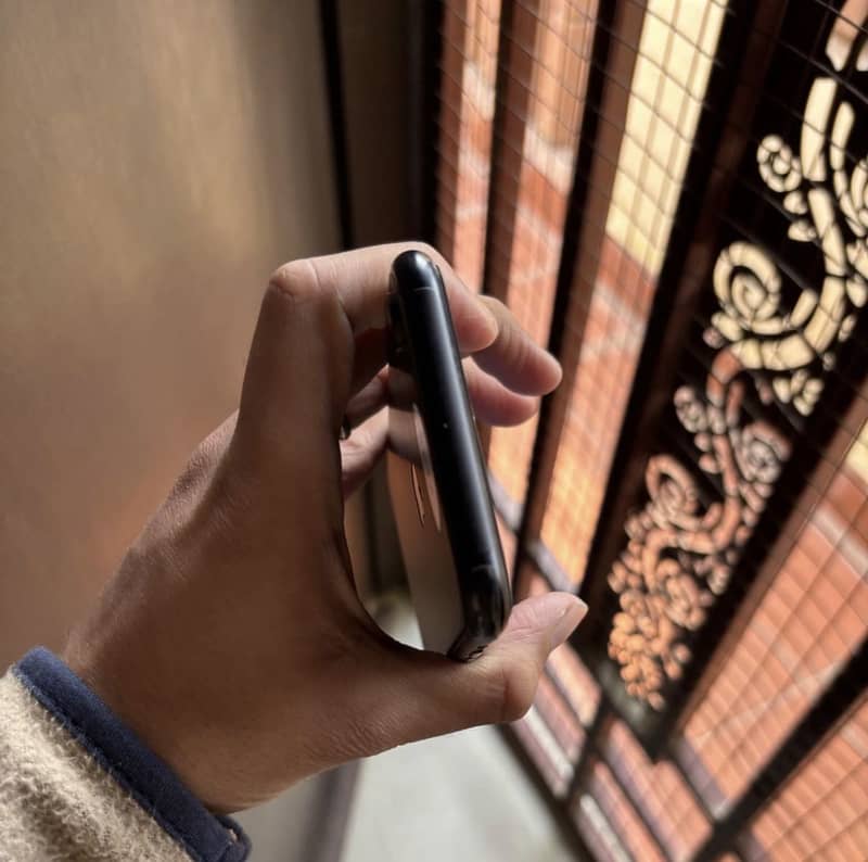 Apple iPhone XR 5