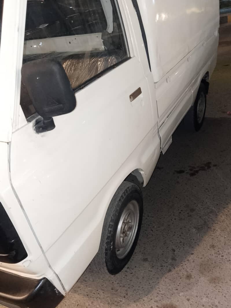 Suzuki pickup 2011 4