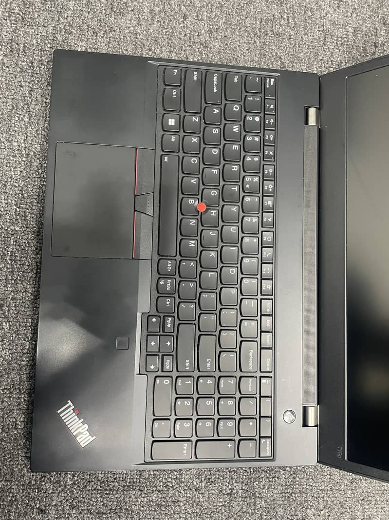 workstation ci7-11th 9
