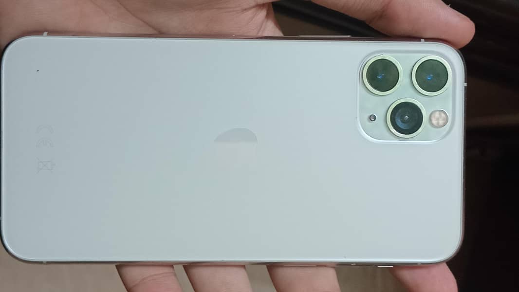 Apple iPhone 11 Pro 1