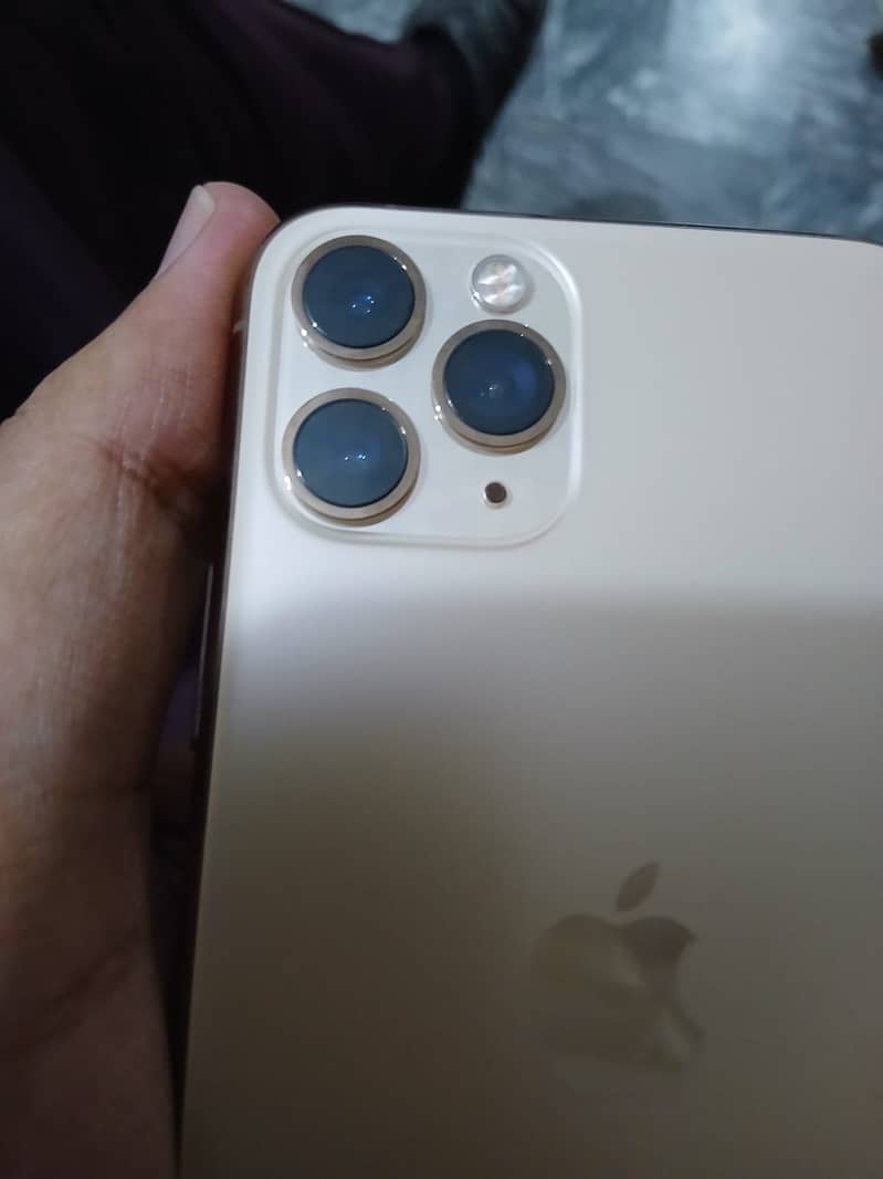 Apple iPhone 11 pro 2