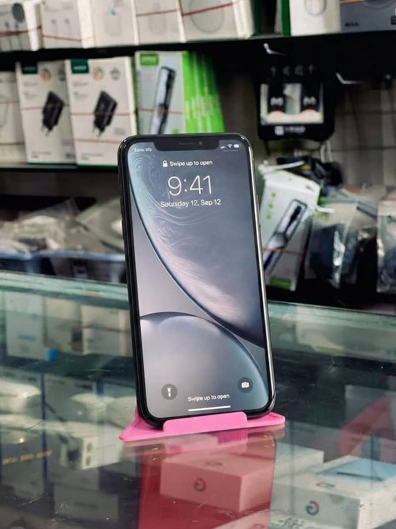 Apple iPhone XS 0