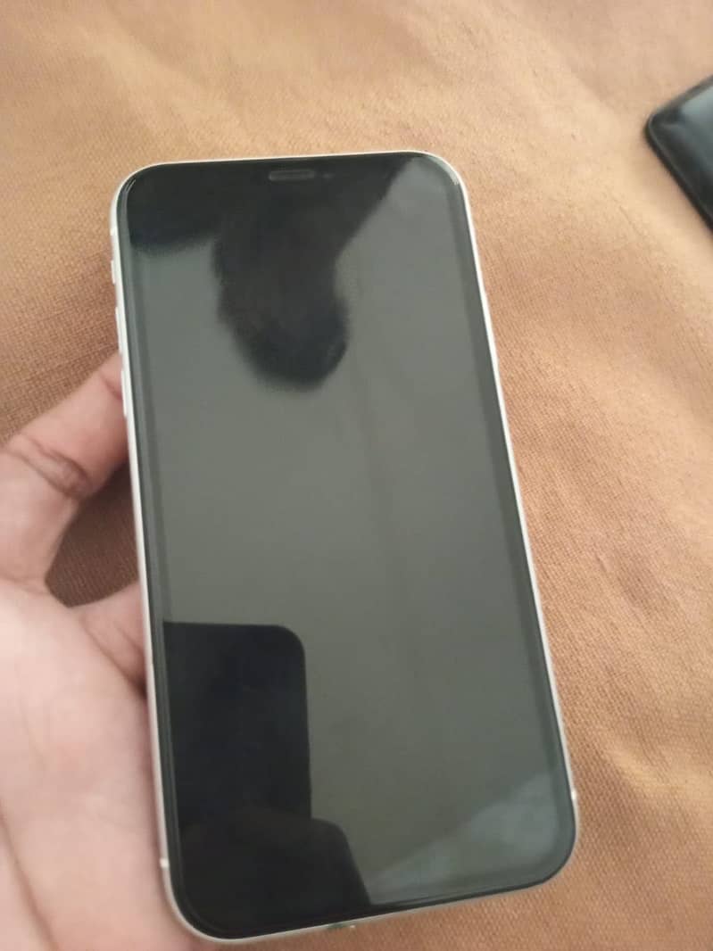 Apple iPhone XR mdm baypassed 1