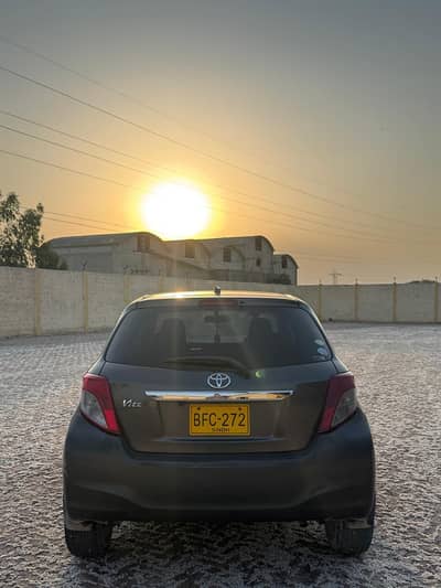 Toyota Vitz 2012