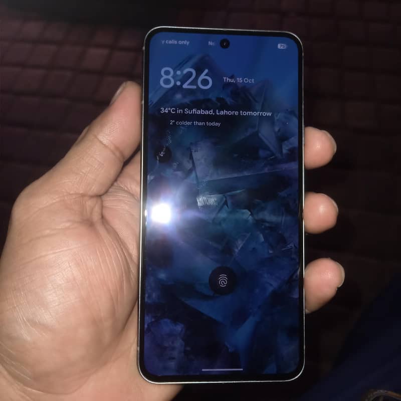 Google Pixel 8 4