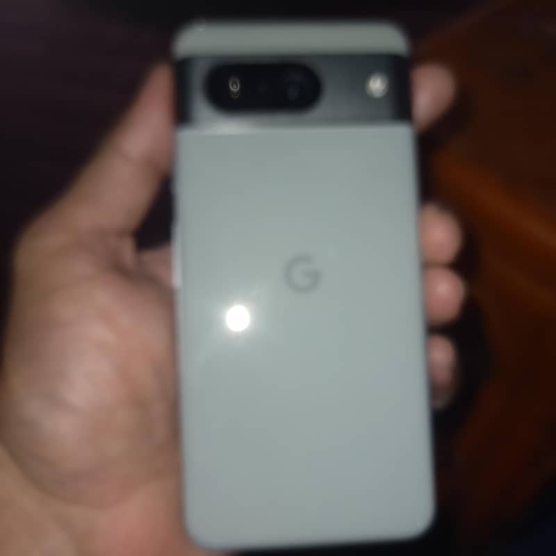 Google Pixel 8 7