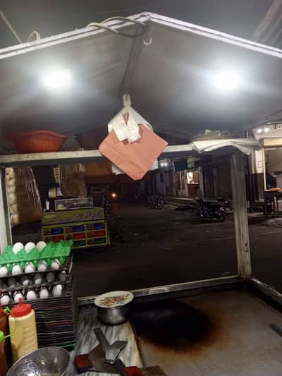 Burger nd fryer counter