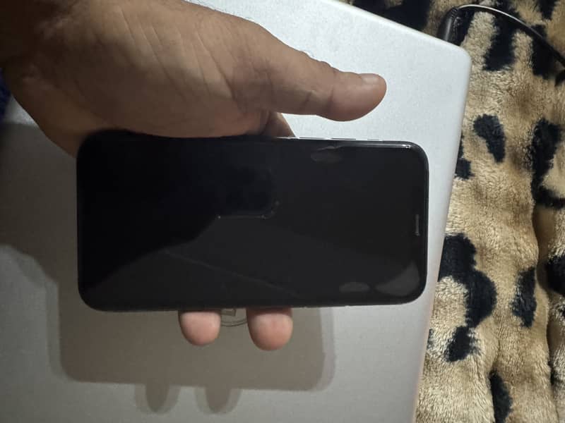 Apple iPhone 11 Pro 4