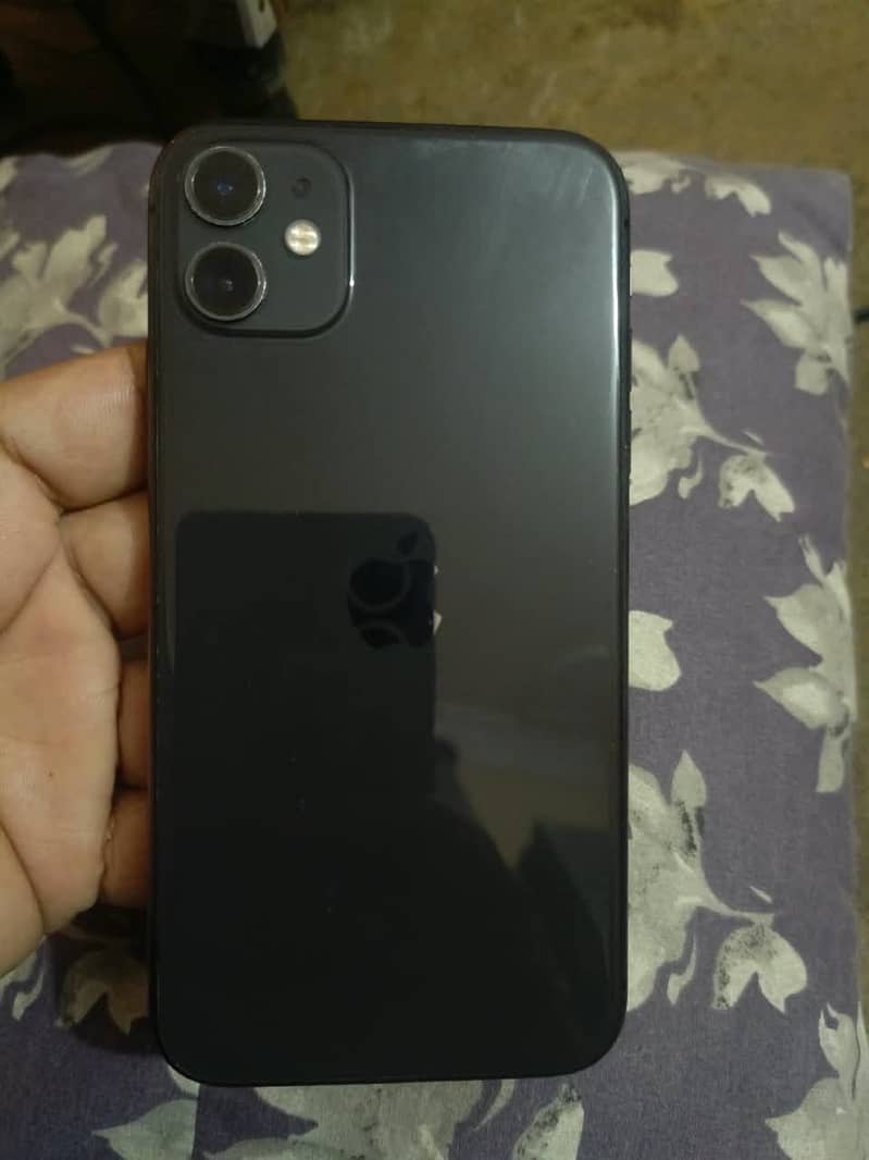 Apple iPhone 11 4