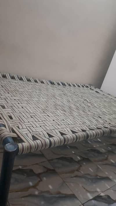 iron charpai ha good condition