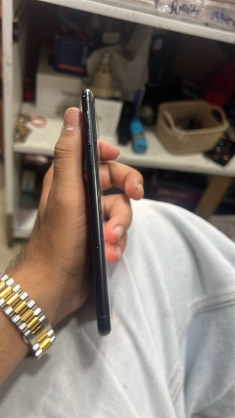 Apple iPhone 7 Plus 3