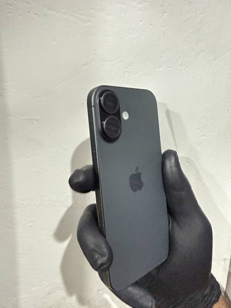 Apple iPhone 17 1