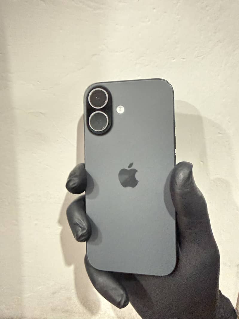 Apple iPhone 17 2