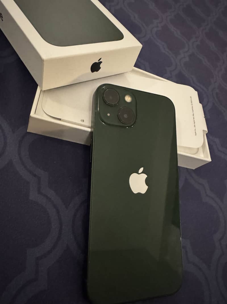 Apple iPhone 13 2