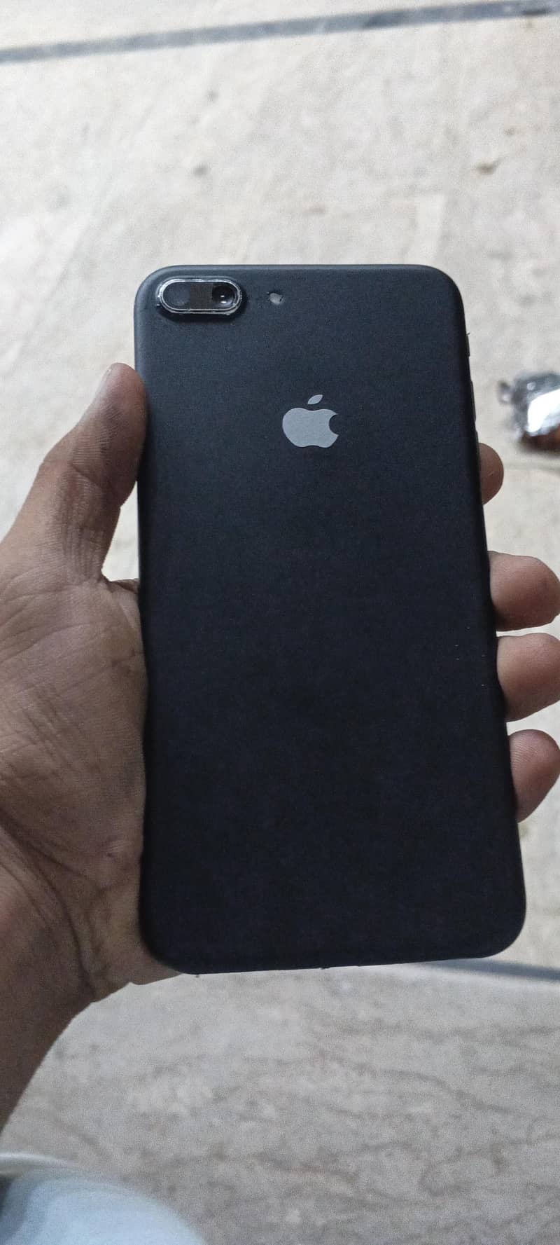 Apple iPhone 7 Plus 1