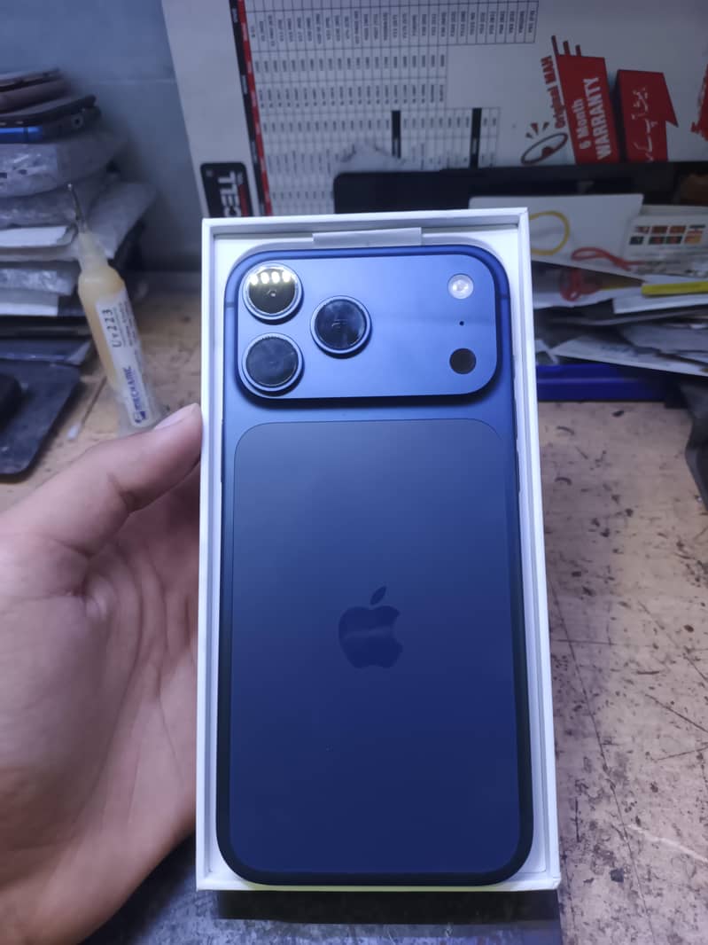 Apple iPhone 17 Pro Max 1