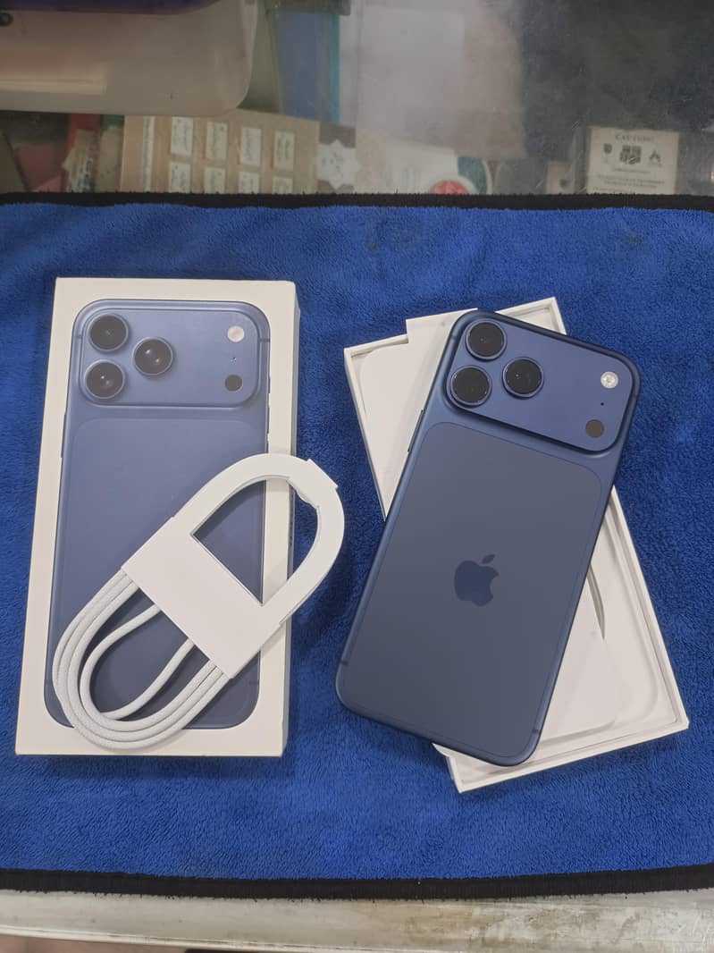 Apple iPhone 17 Pro Max 3