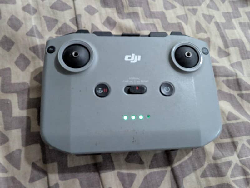 drone remote 3