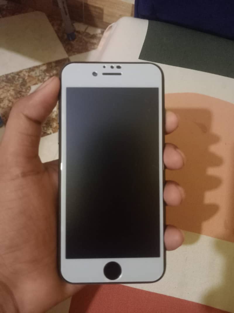 iPhone 8 2