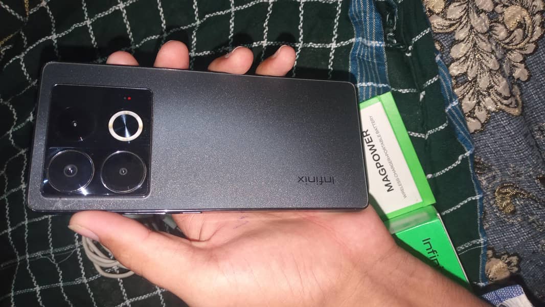 Infinix Note 40 1