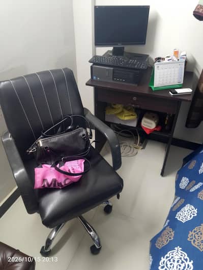 Dell OptiPlex 790 i3 PC Set | 17" LCD| Table & Chair
