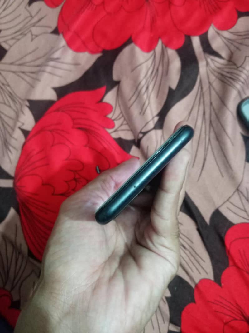 Google Pixel 5 4