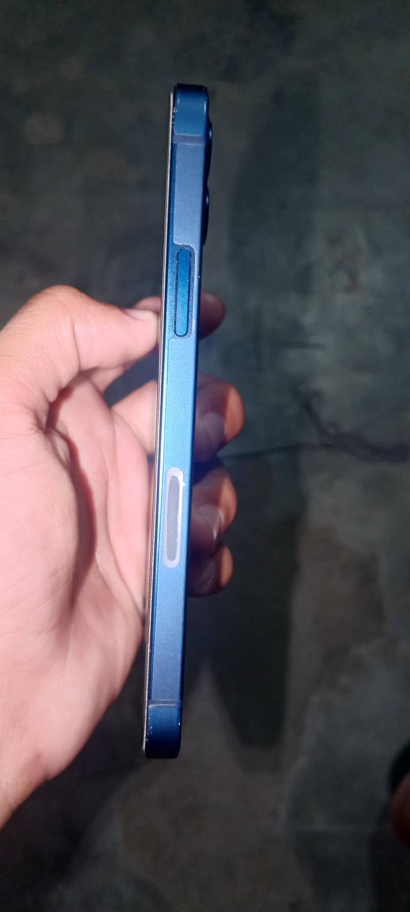 Apple iPhone 12 3