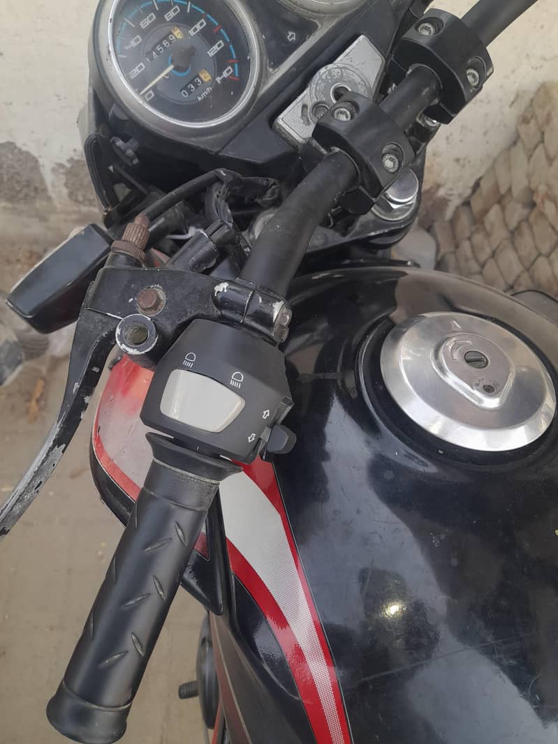 Honda CB150f 5