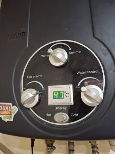 Canon Instant Gas Geyser 6-8 Liter (Digital)