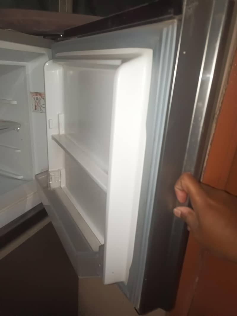 orient small frige 2