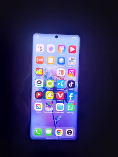 Tecno CAMON 40 Pro only exchange kran hai