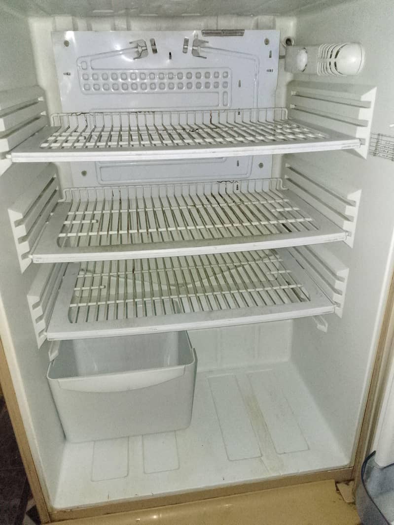 pel refrigerator 4