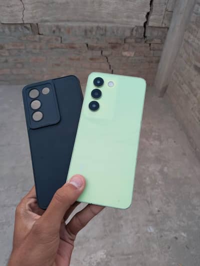 Vivo Y100
