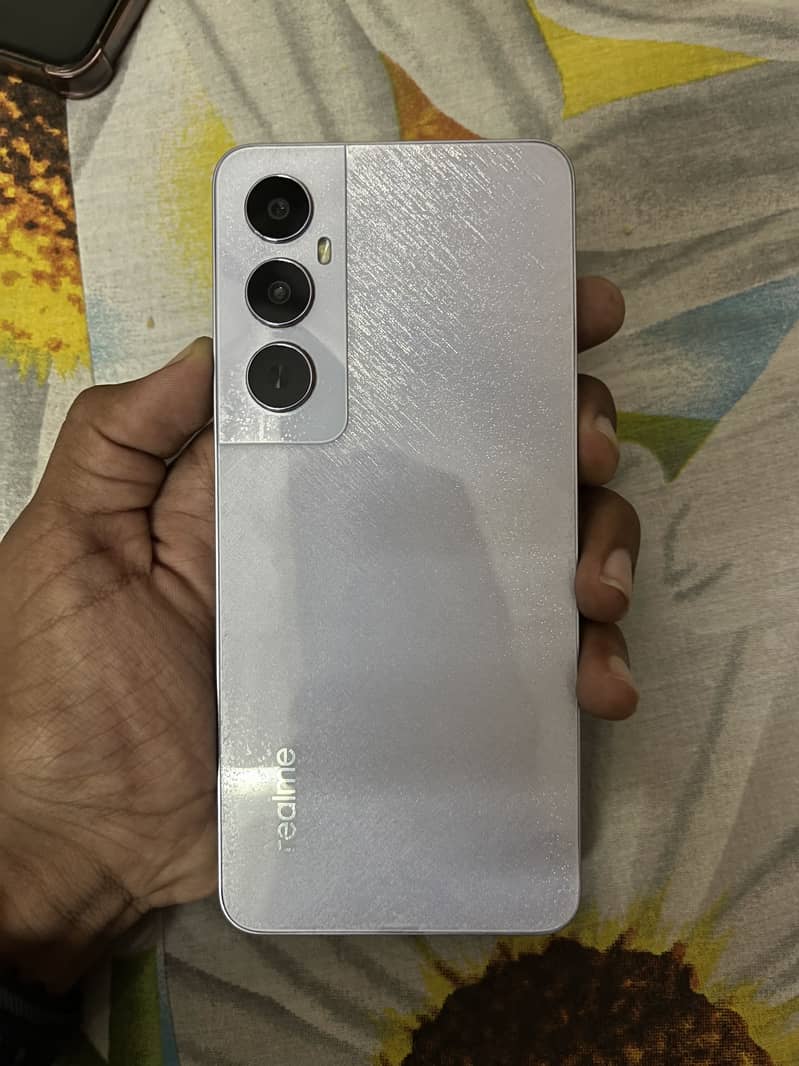 Realme c65 0