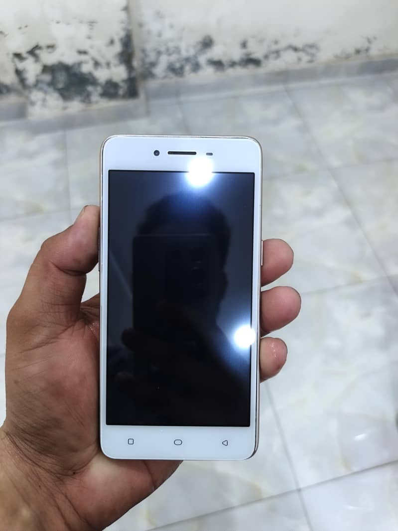 OPPO A37 1