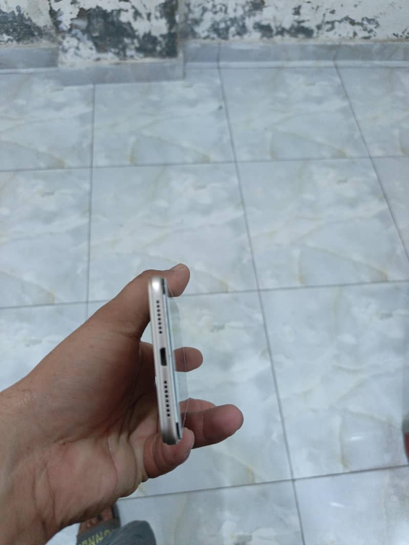 OPPO A37 4