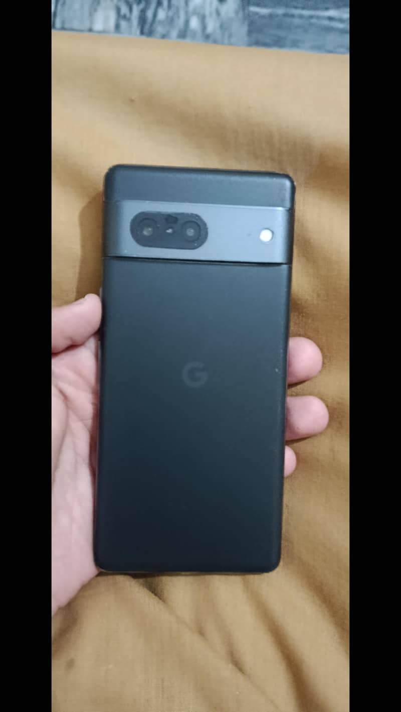 Google Pixel 7 4
