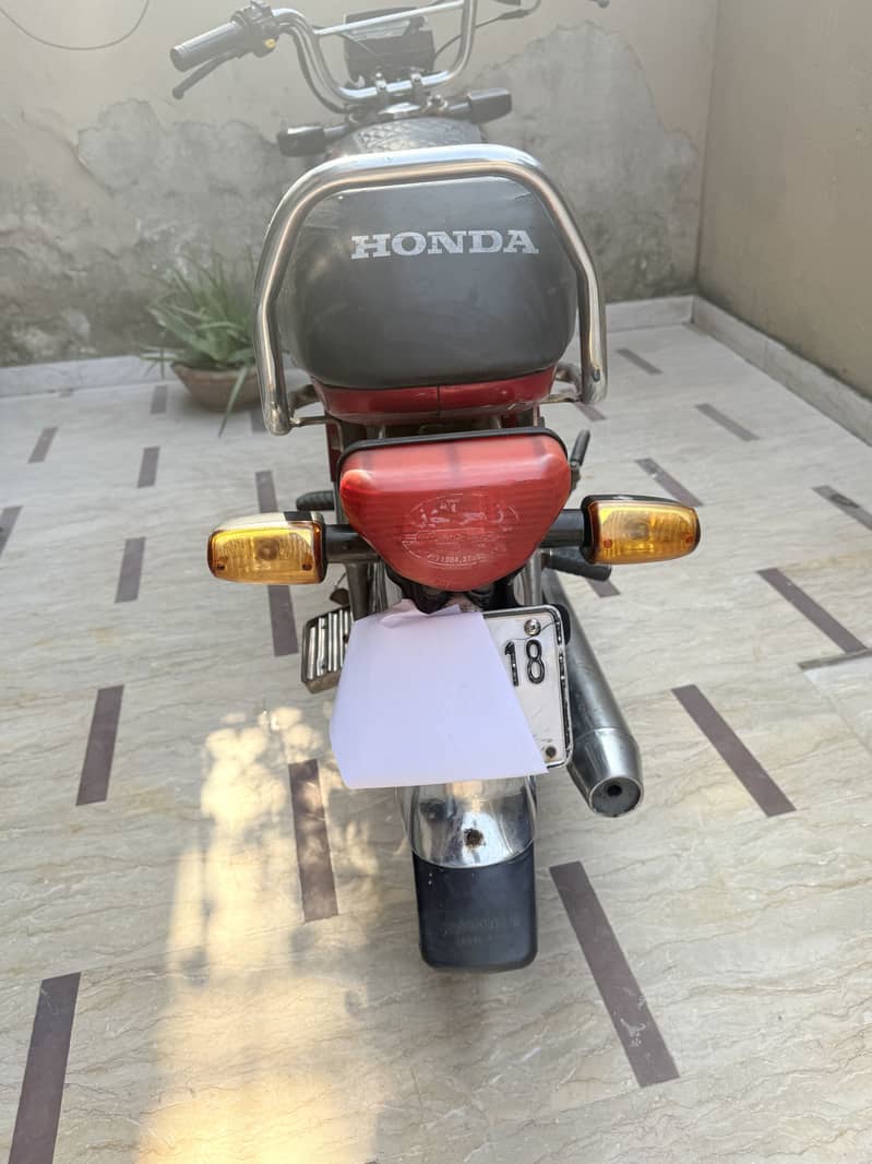 Honda CD 70 3
