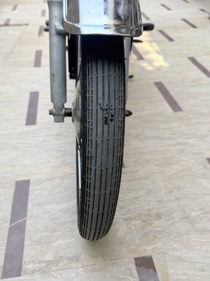 Honda CD 70 4