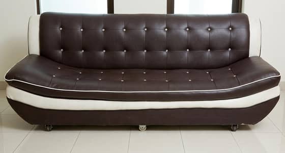 5 seater old sofa