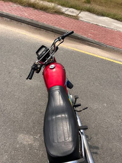 Honda CD 70 Bike Total genuine In Good Condition 19 Model
