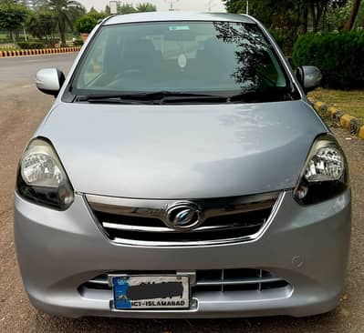 Daihatsu Mira 2012