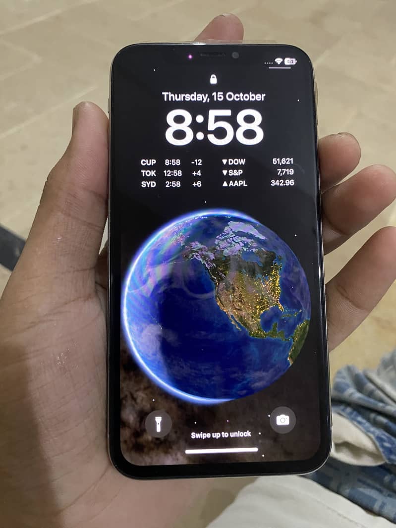 Apple iPhone X 6